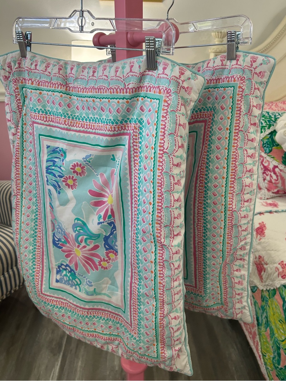 Lilly Pulitzer for Pottery Barn 2 pillowcases, Unicorns In Bloom